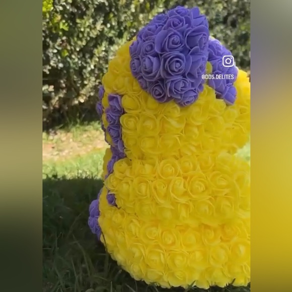 Lakers Rose bear - Picture 4 of 6